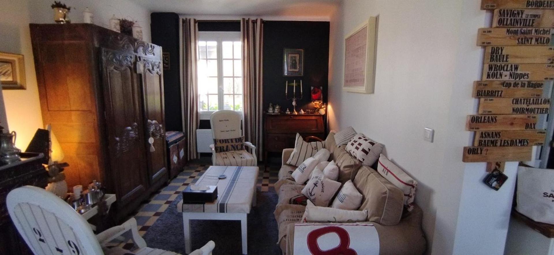 Une Chambre En Ville Domfront  Kültér fotó